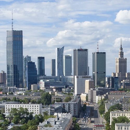 960px-Aleja_Niepdleglosci_Warsaw_2022_aerial_%28cropped%29.jpg