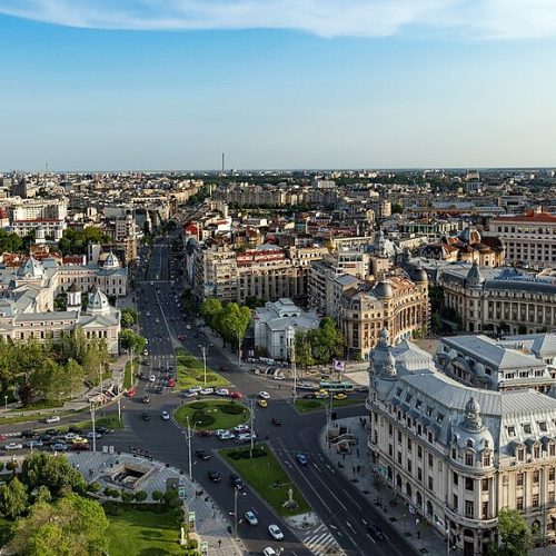 960px-Bucharest_University_Square_%28cropped%29.jpg