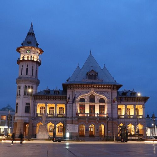 960px-Buzau_ratusz_1.jpg