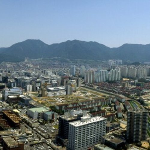 960px-Downtown_Changwon_%282010%29.jpg