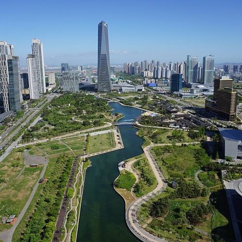 960px-Songdo_Central_Park_and_Posco_Tower_Songdo.jpg