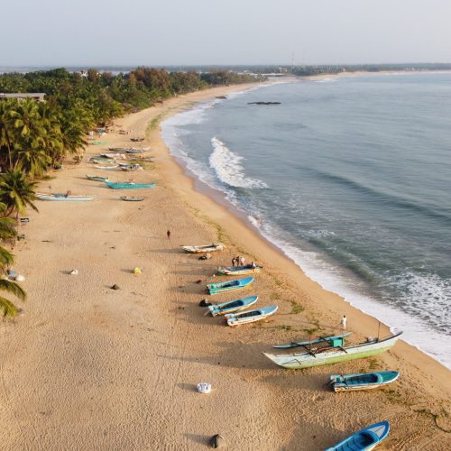 Beach_of_Arugam_Bay.jpg