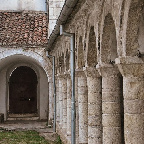 Elbasan%2C_Albania%2C_St_Mary%27s_Church_2018_07.jpg