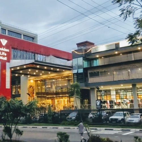 Golden_life_mall%2C_Nakuru.jpg