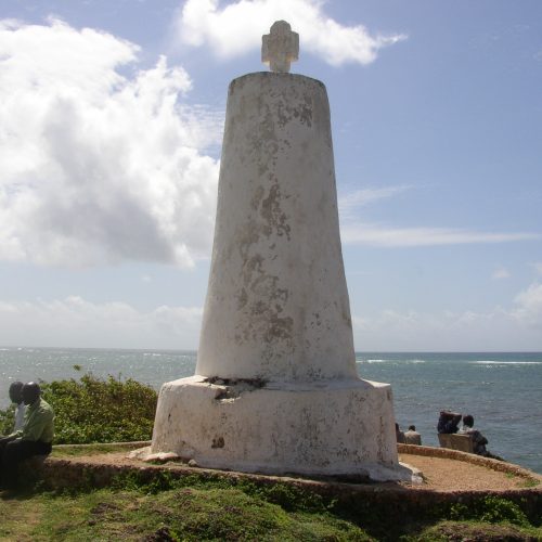 Pillar_of_Vasco_da_Gama.jpg