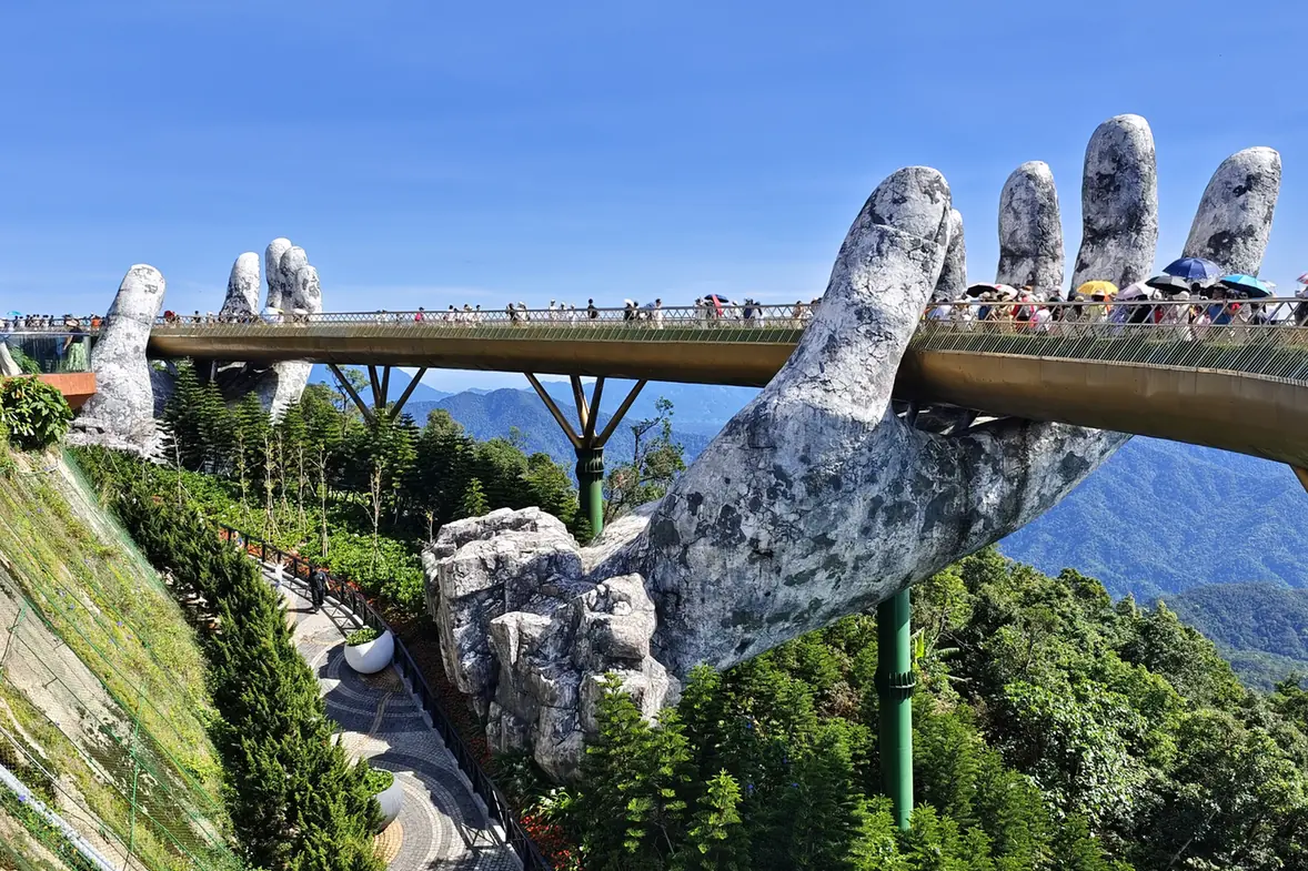 Da Nang (Golden Bridge, Ba Na Hills), Vietnam